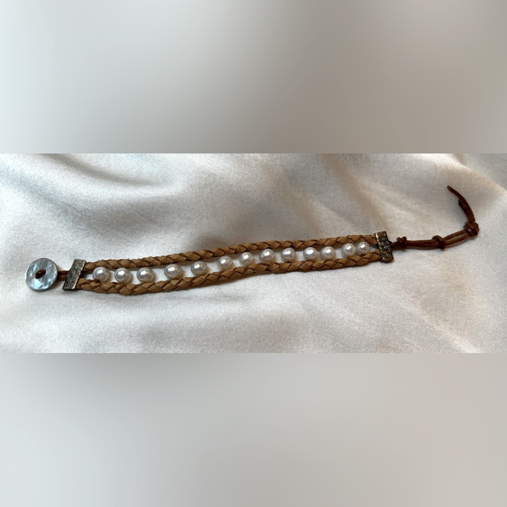 Braided Leather and Faux Pearl Bracelet